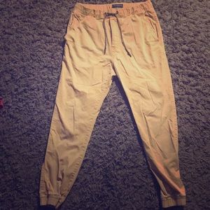 American eagle joggers